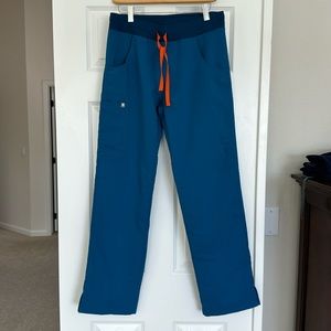 Figs Kade scrubs pants in French blue size small